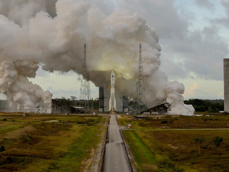 Ariane 6 hotfire test