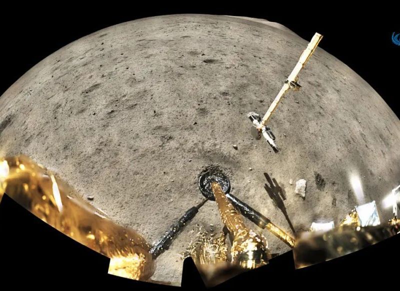 A panorama returned by the Chang'e-5 lander, showing robotic sampling arm and scoop marks in lunar regolith.