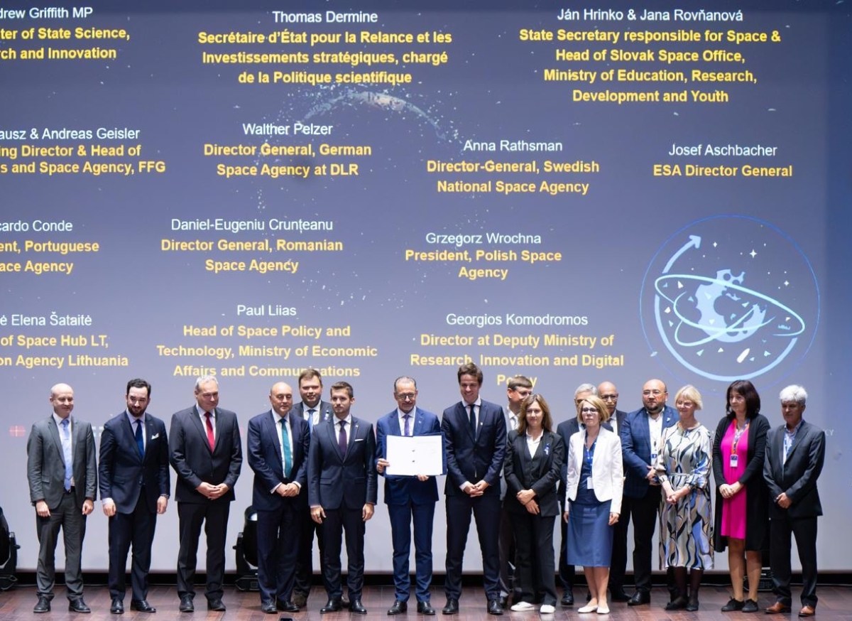 ESA Zero Debris Charter signings