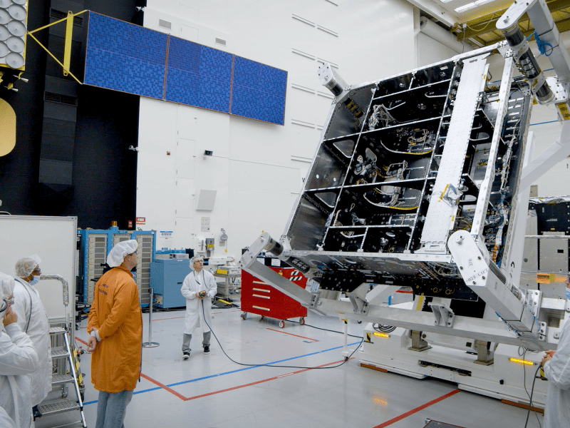 O3b mPOWER satellite hardware